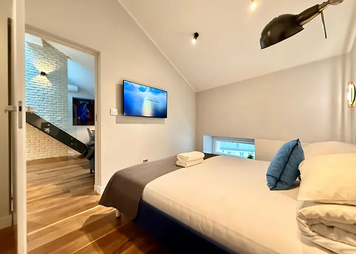 Mint Luxury Apartments At The Main Square